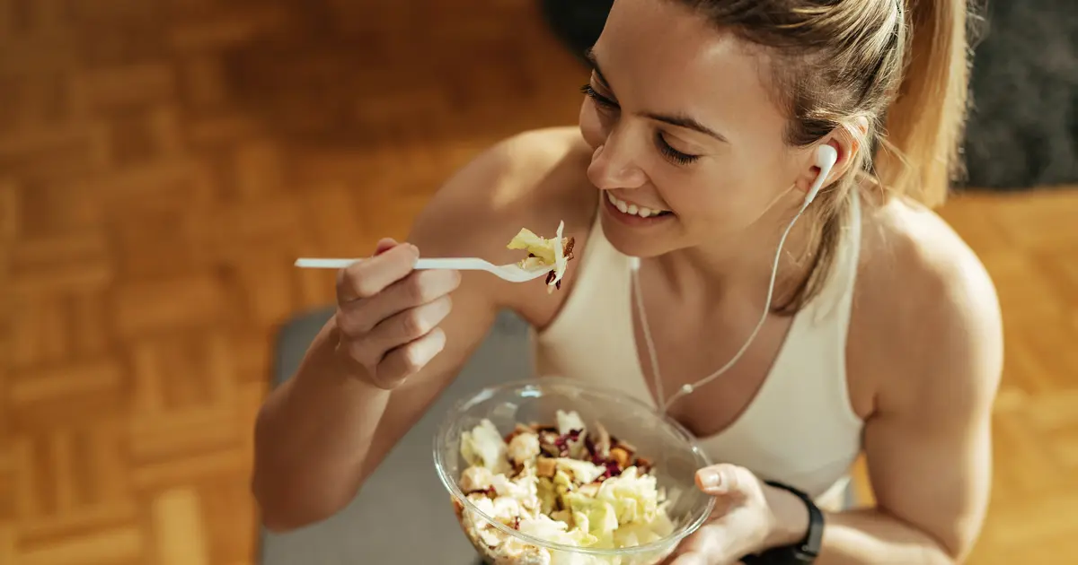 Alimentazione Pre e Post Allenamento: Cosa Mangiare per Massimizzare i Risultati
